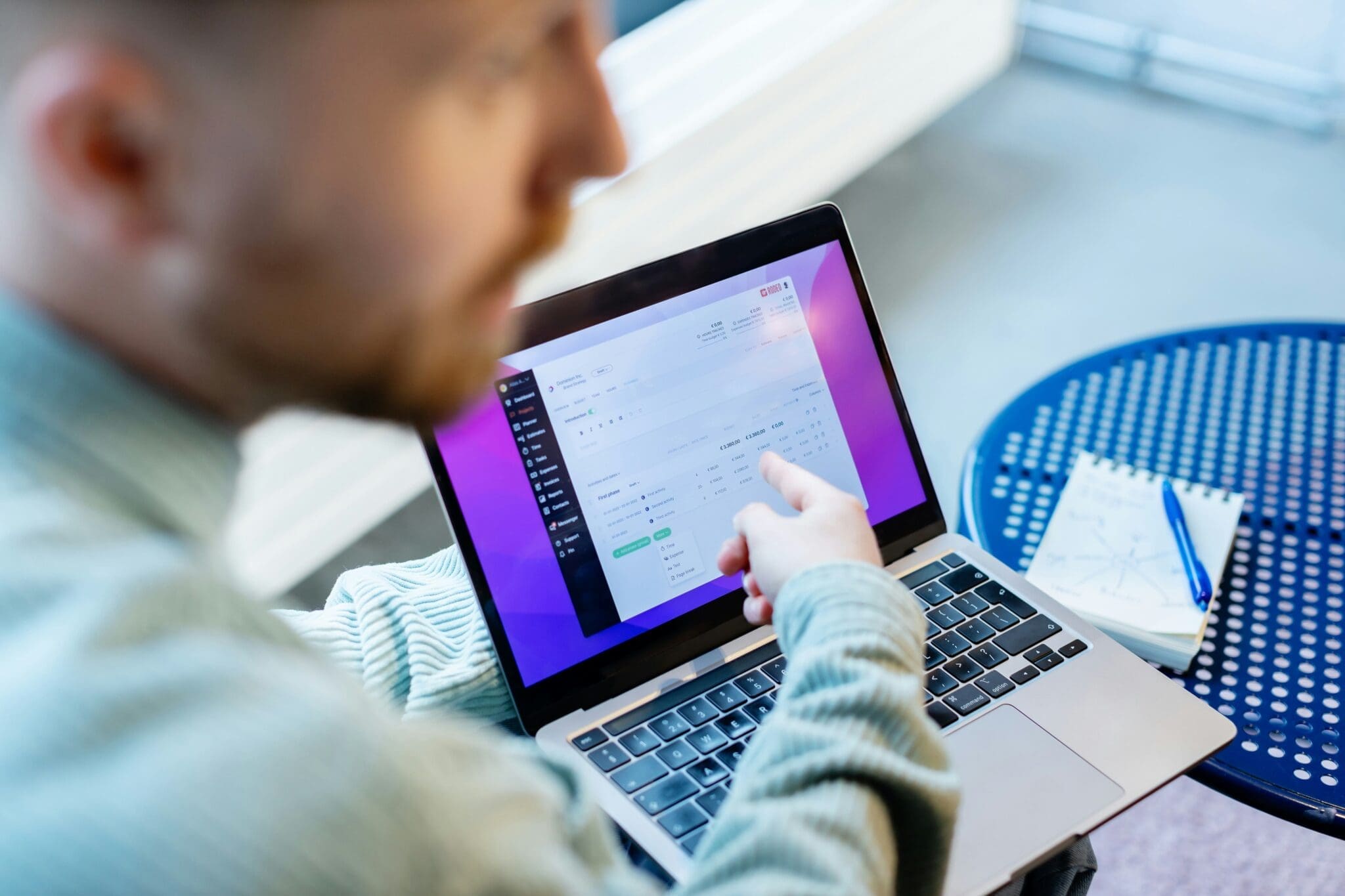 gestor de projetos usando o método dmaic para melhorar a qualidade do processo
